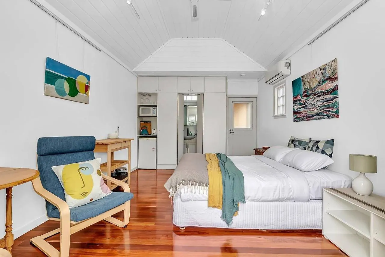 The Seaside Loft - A Breezy Beachside Lifestyle Adelaide